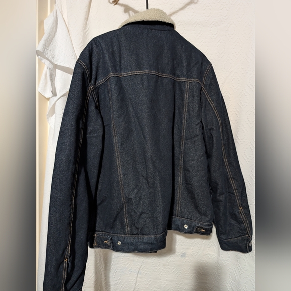 Jacket - Picture 2 of 3